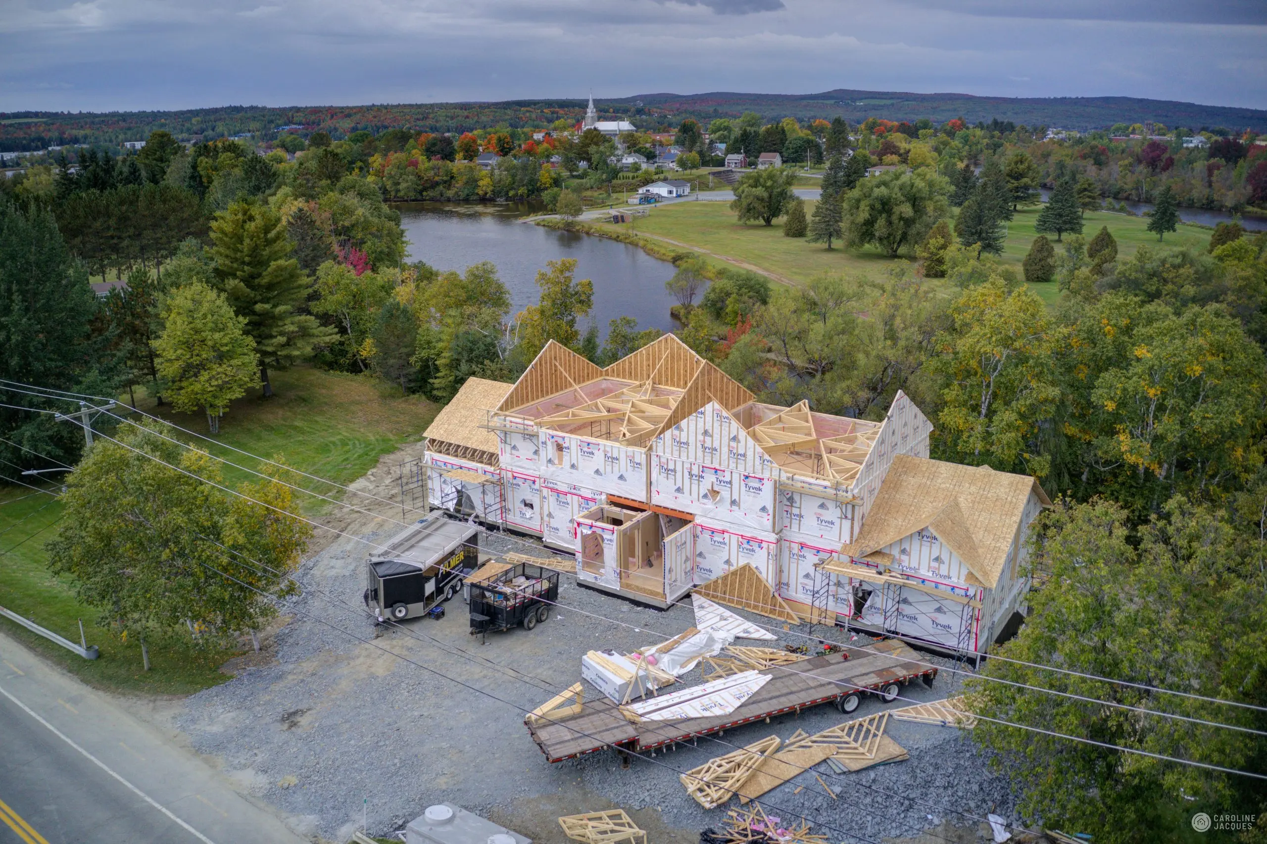 Suivi chantier construction par drone Visites virtuelles et vidéos 360 3D